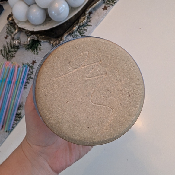 Two-Tone Ceramic Vase - Picture 11 of 15